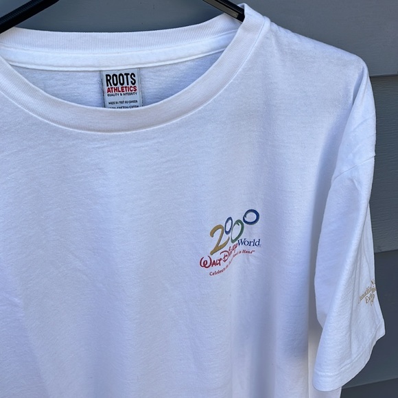 Vintage Walt Disney T-Shirt / Roots Athletics / 1999-2000 - Picture 3 of 6
